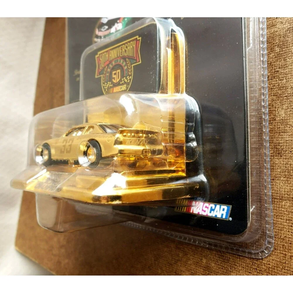 1998 Racing Champions NASCAR CHEVROLET MONTE CARLO Kenny Schrader 33 24K GOLD
